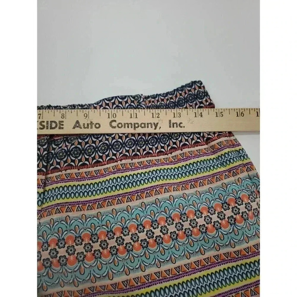 The Limited Tailored Shorts Southwest Aztec Design Women's Size 4 R - Picture 4 of 5